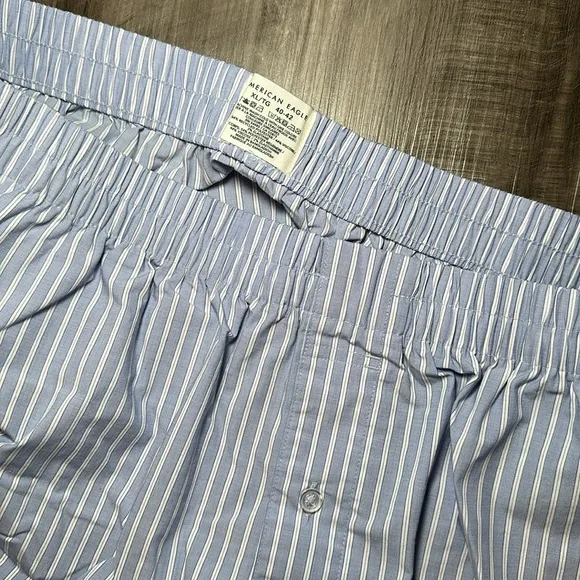 American Eagle Striped 4” Stretch Pocket Boxer - XL - Picture 3 of 3